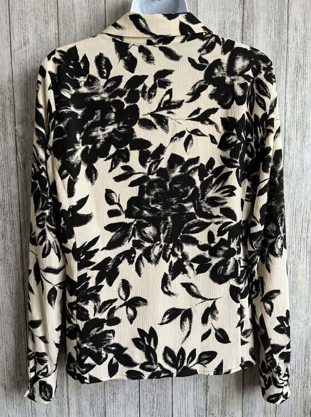 Liz Claiborne Collection 100% Silk Floral Side-Tie Blouse Size 8 - EK - Picture 3 of 8